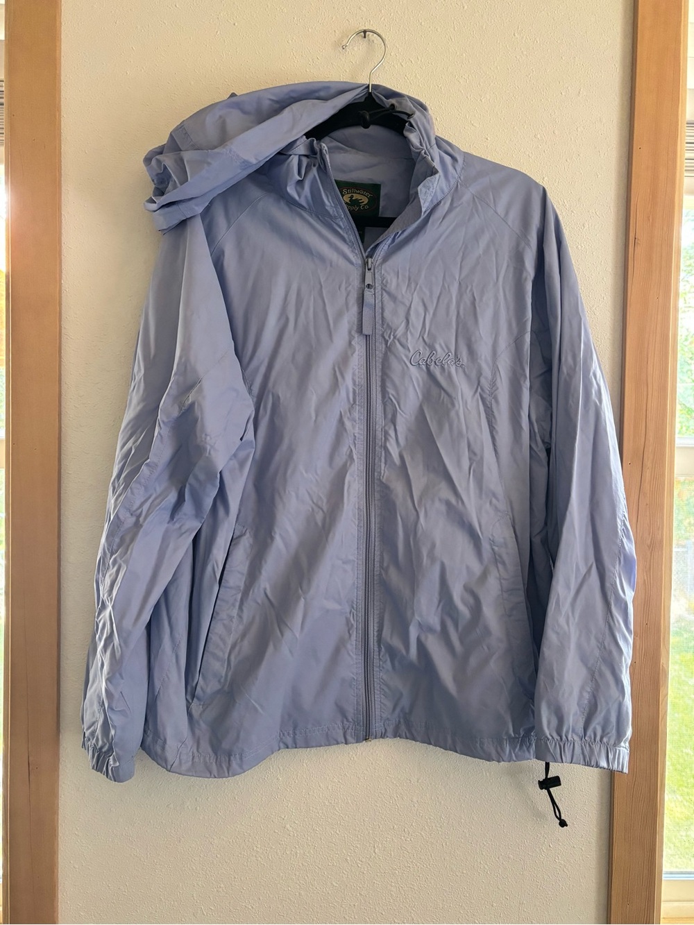 Stillwater Women's Light Periwinkle Hooded Windbreaker L
0102S